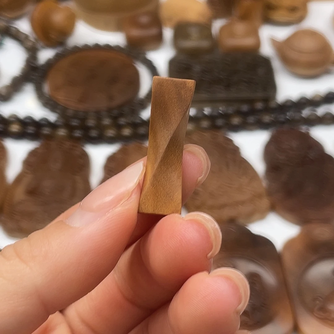 檀香木无事牌微瑕疵小蛮腰