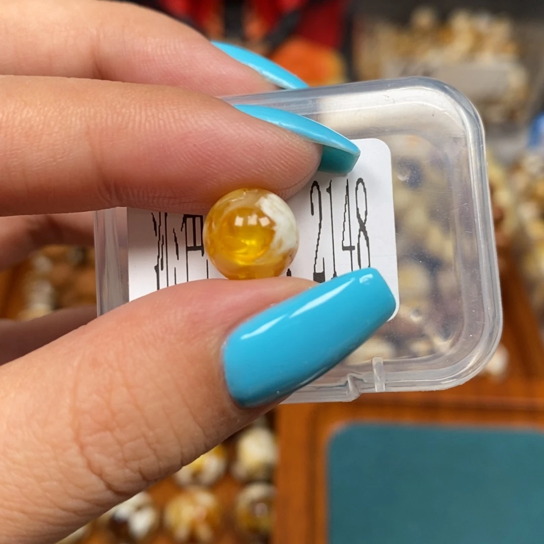 蜜蜡未镶嵌珠宝奇石2148