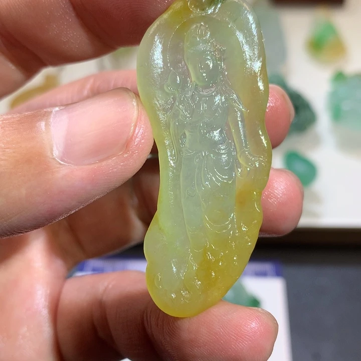 定制翡翠未镶嵌翡翠