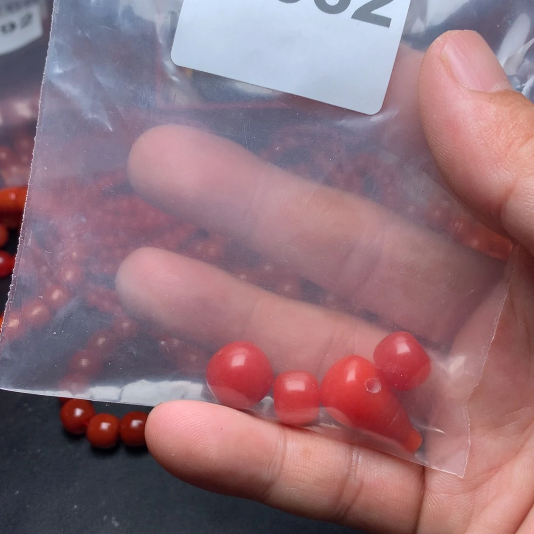 爱***己南红玛瑙未镶嵌手链