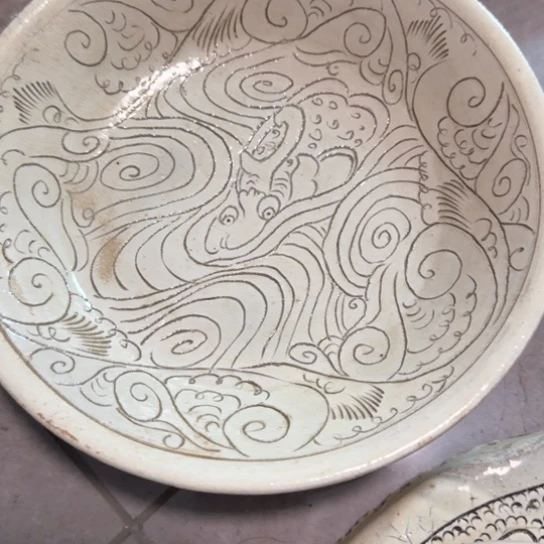 瓷片桂*斋漂亮的瓷器摆件和精美