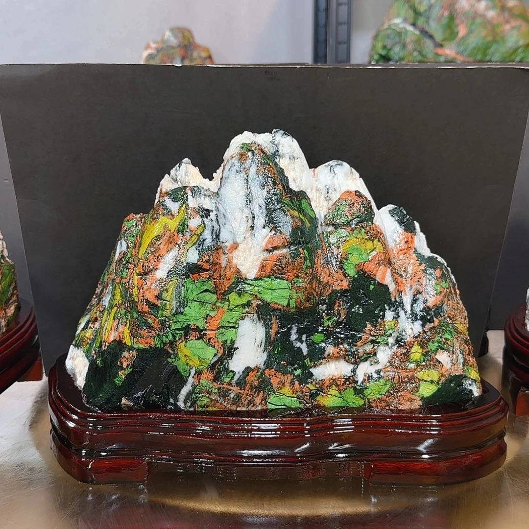 街***然青海七彩石石头摆件