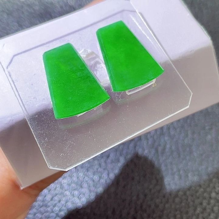 未镶嵌定制翡翠翡翠