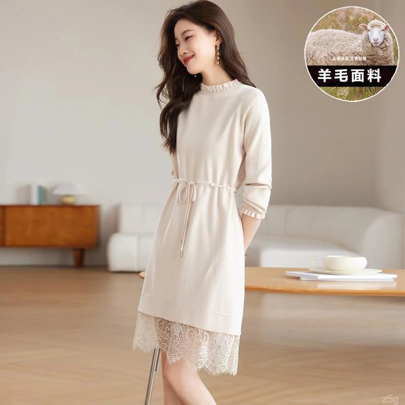 轻奢秋冬高端小个子木耳领羊毛针织打底毛衣裙减龄蕾丝拼接系带裙