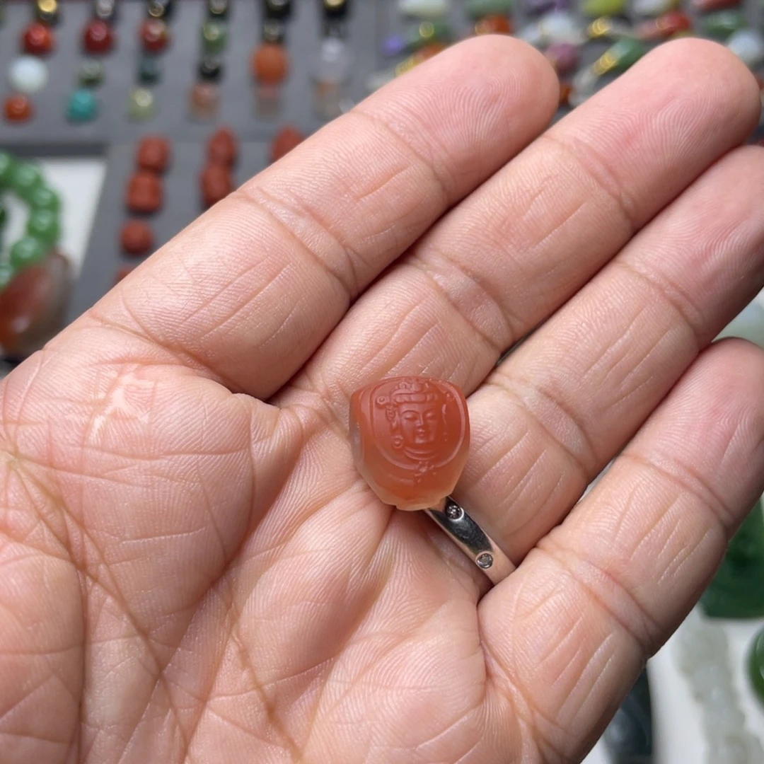 L***n玛瑙/玉髓未镶嵌颈饰