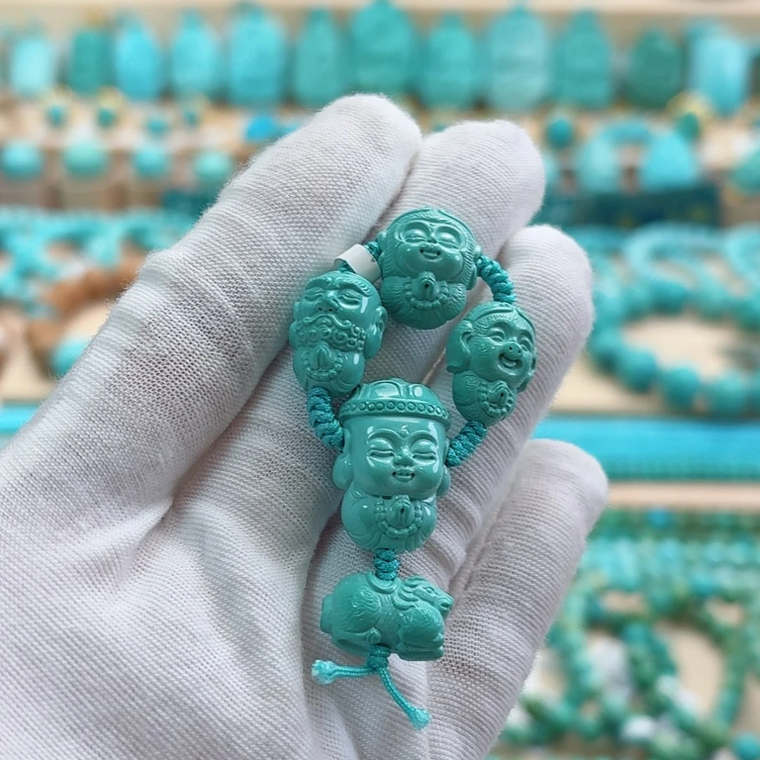 绿松石未镶嵌珠宝奇石