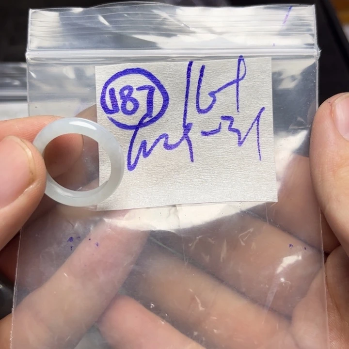 定制翡翠未镶嵌明天