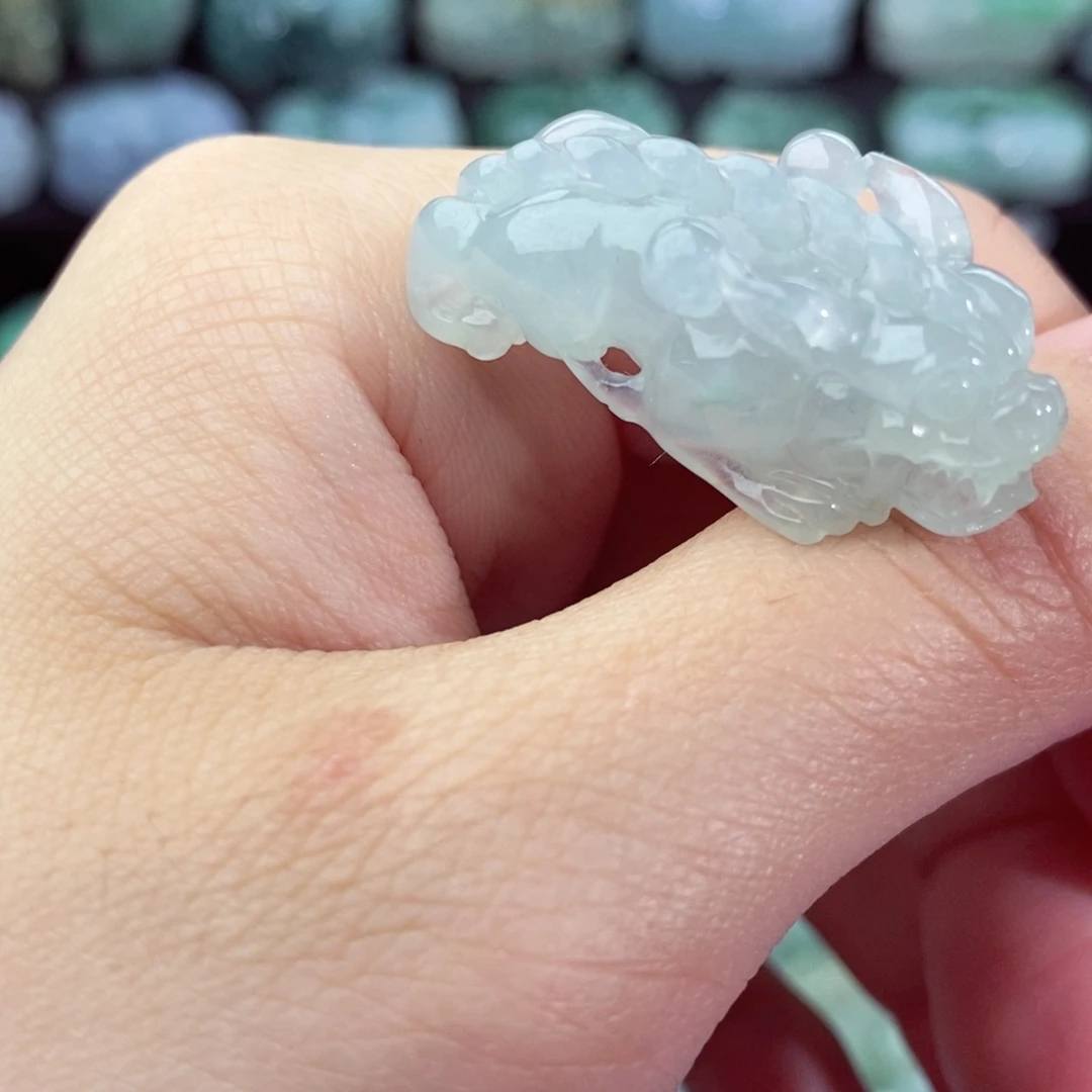 翡翠颈饰未镶嵌天然