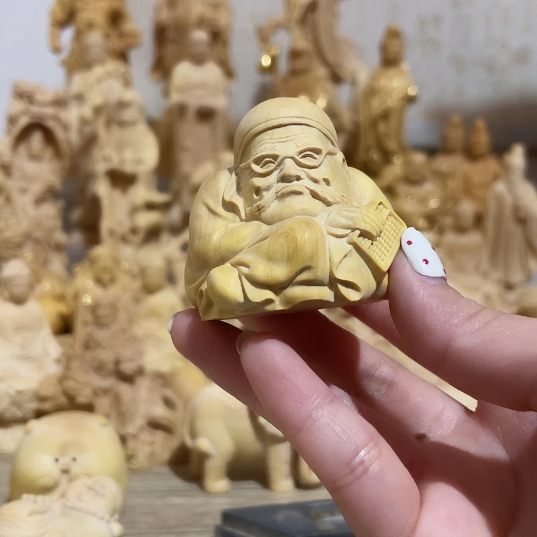 黄杨木小叶黄杨木地主摆件黑