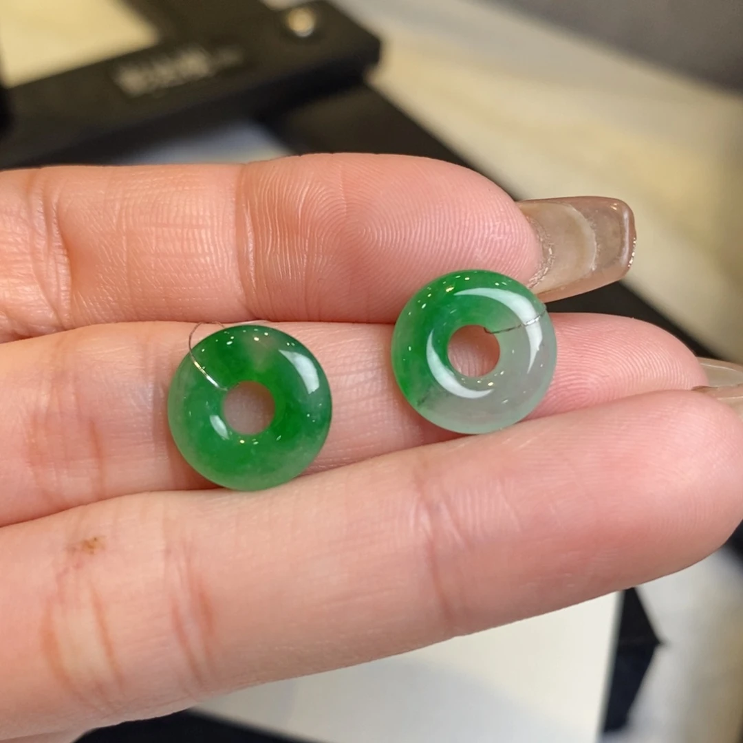 翡翠耳饰未镶嵌甜甜圈