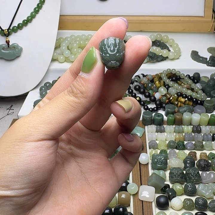无***衷未镶嵌和田玉珠宝半成品和田玉三通