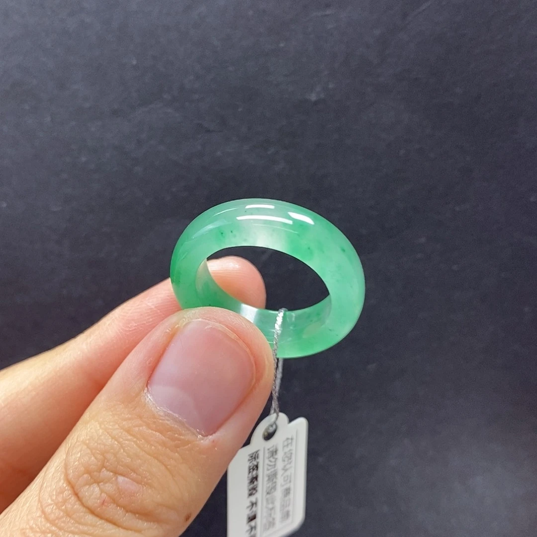 石英质玉戒指未镶嵌