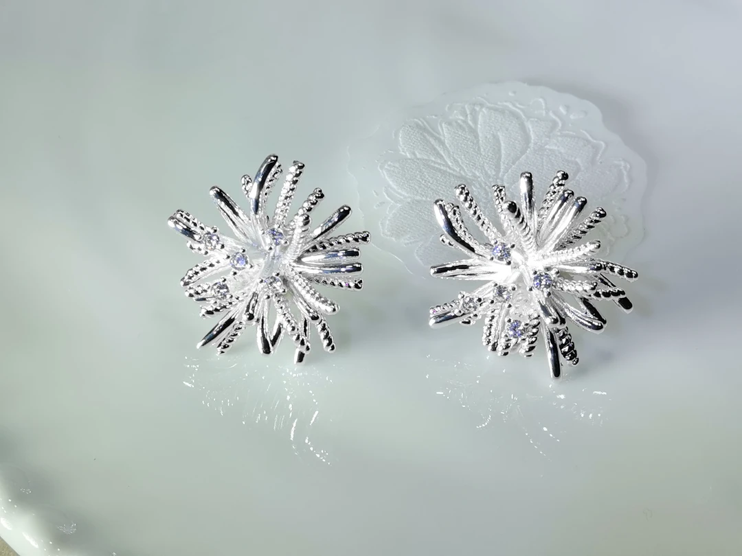 铜合金锆石耳饰 金属烟花