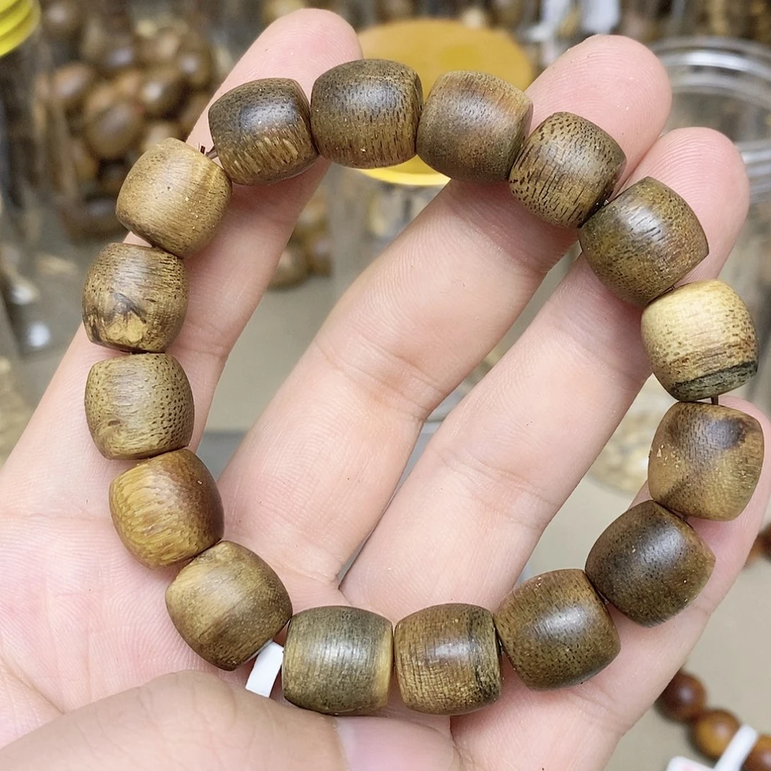 沉香碎屑沉香越南芽庄野生沉水白奇楠1.2