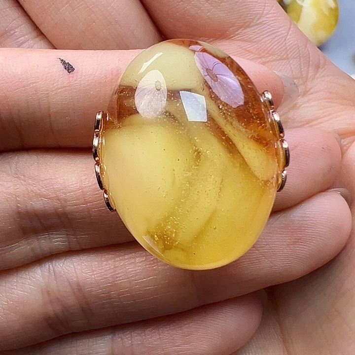 蜜蜡未镶嵌珠宝奇石