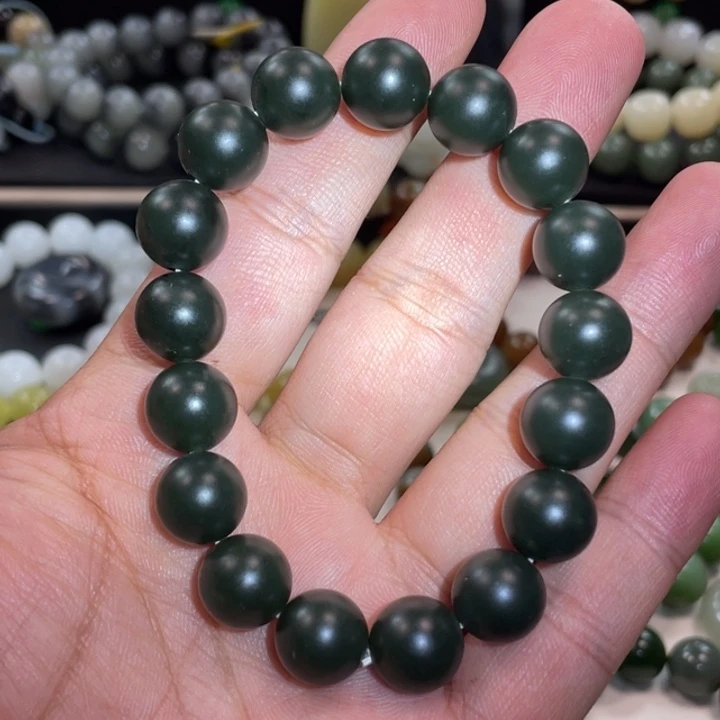 和田玉未镶嵌手串新疆沙枣青卡12柔光
