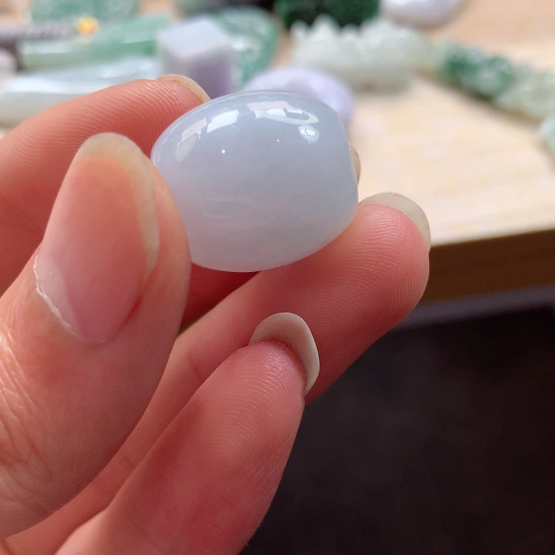 翡翠未镶嵌颈饰吊坠