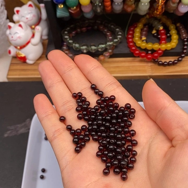 未镶嵌卡4血珀30个玛瑙/玉髓
