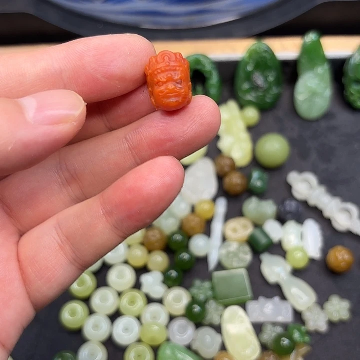 @***锅颈饰未镶嵌南红玛瑙