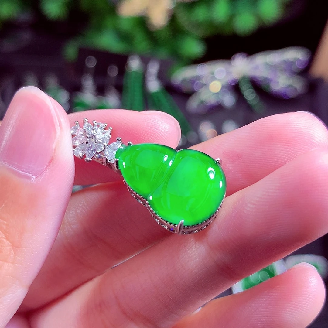 颈饰未镶嵌翡翠天然