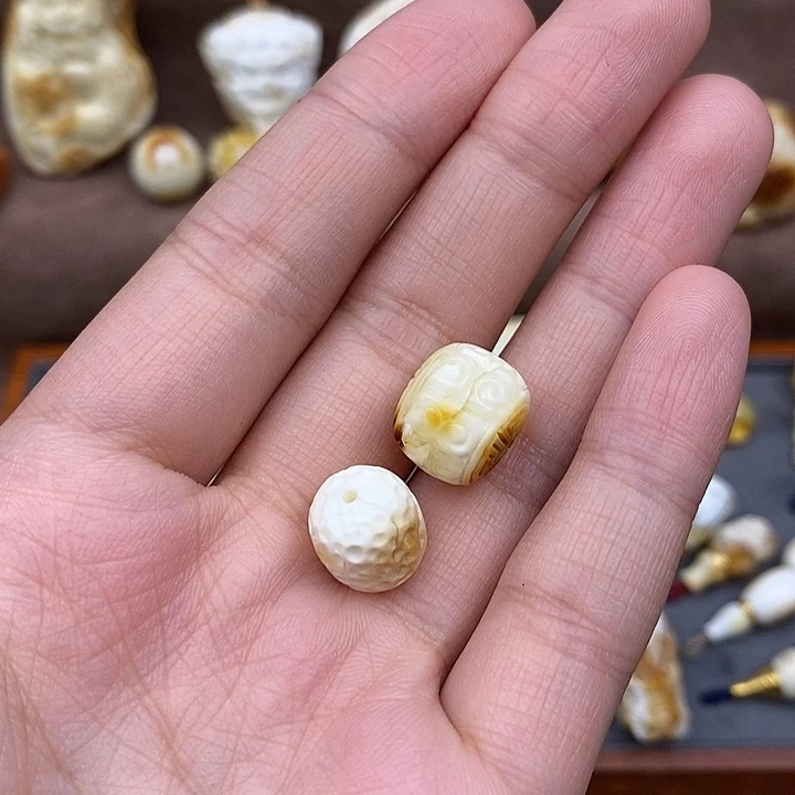 琥珀裸石未镶嵌M****强珠子a141-a140