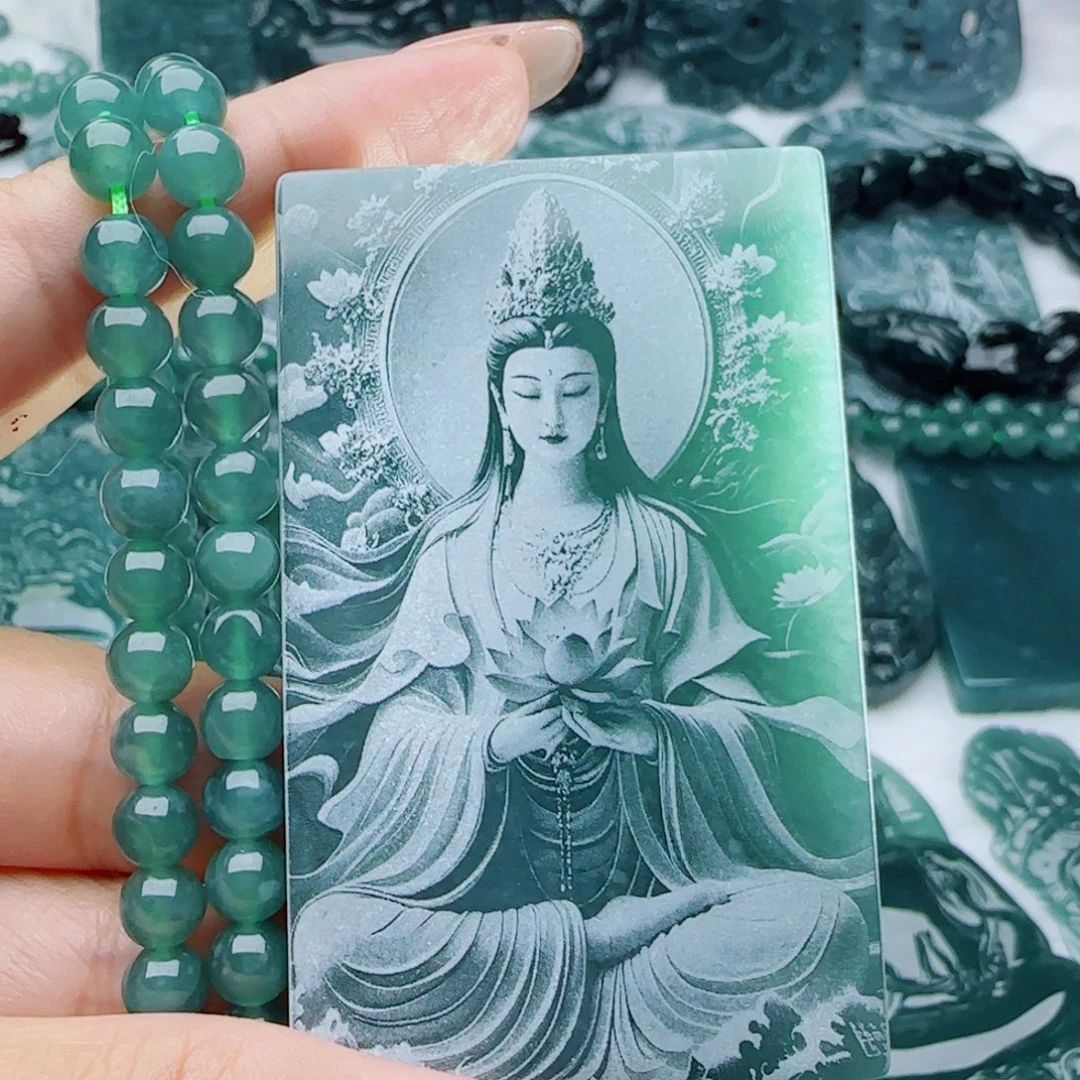 翡翠未镶嵌颈饰多样性发货天然的A货翡翠