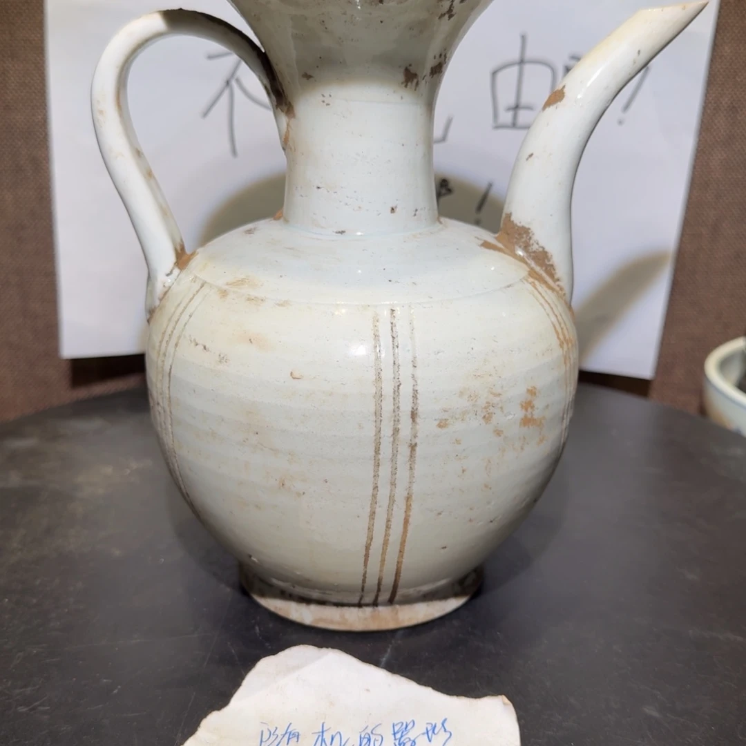 漂亮的小瓷瓶子啊好