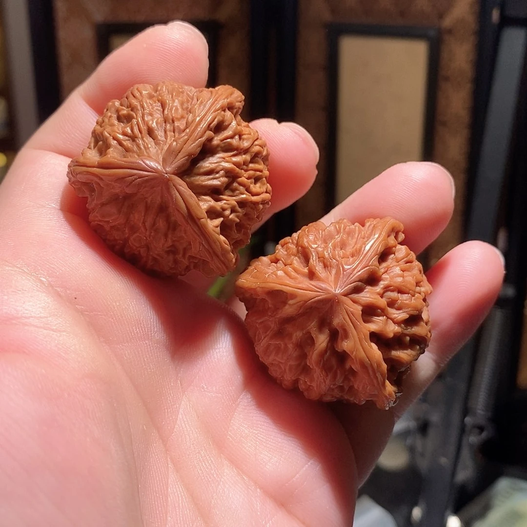 文玩核桃把件39南疆石三棱