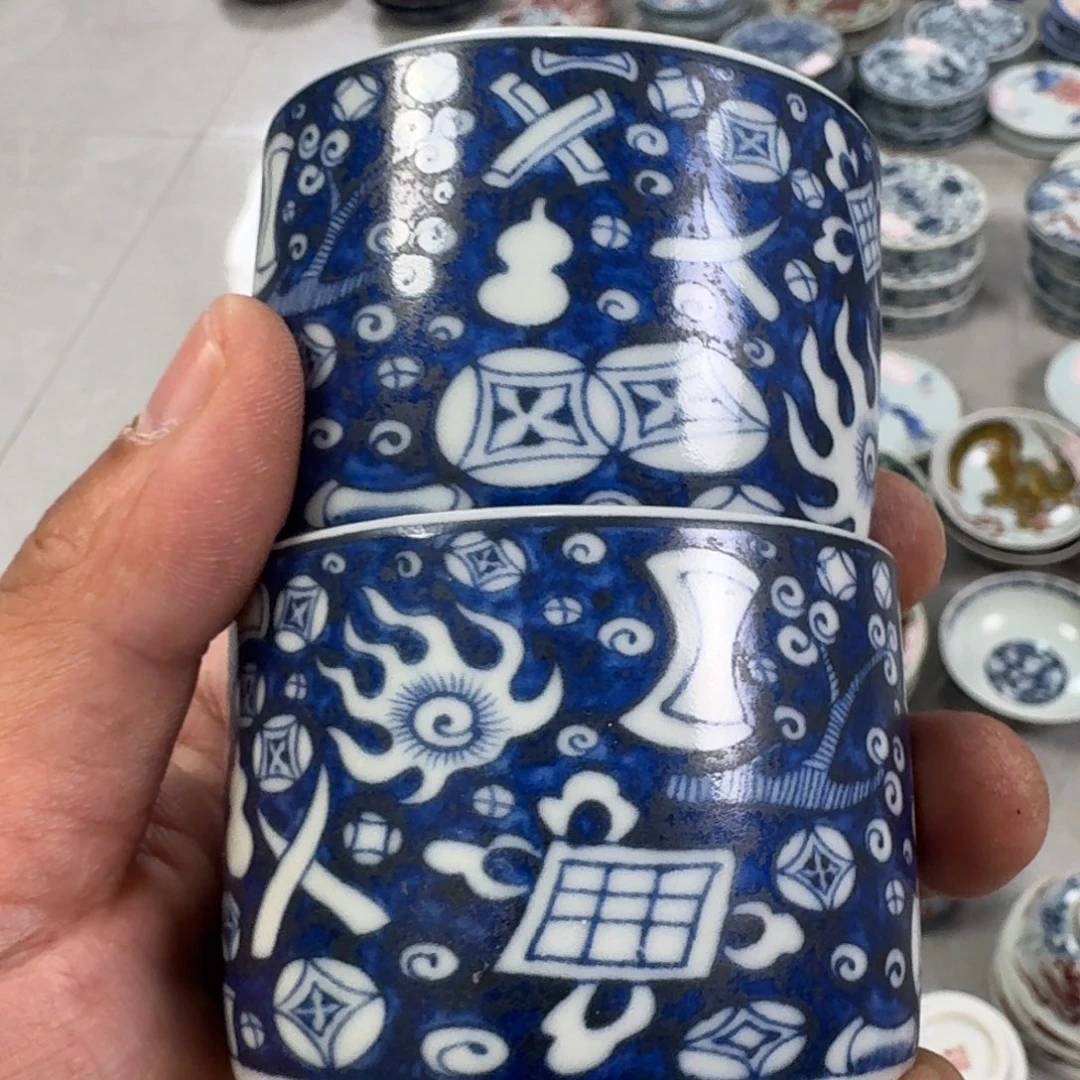 摆件青花八宝小直口杯