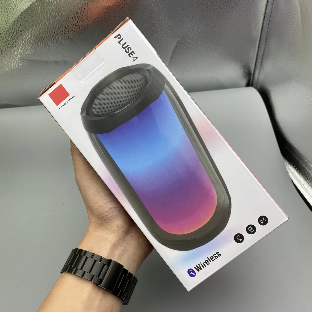 未使用  全新未拆封 PULSE4脉动4炫彩蓝牙音箱（已主播讲解为准）