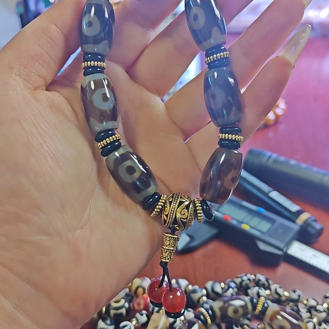 玛瑙/玉髓合金手链天珠玛瑙三眼手串