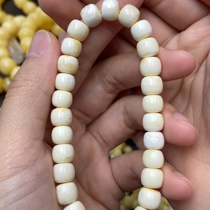 琥珀未镶嵌珠宝奇石115