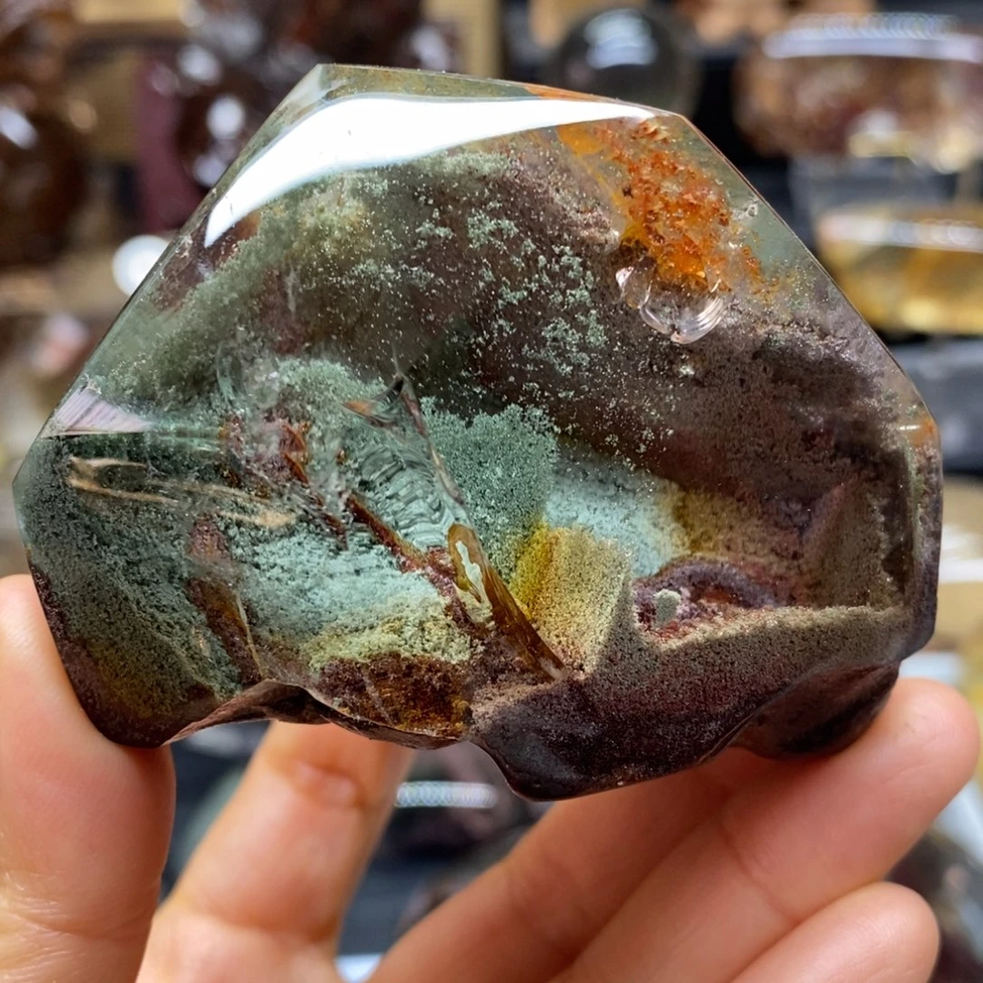 未镶嵌水晶大型摆件（非配饰）