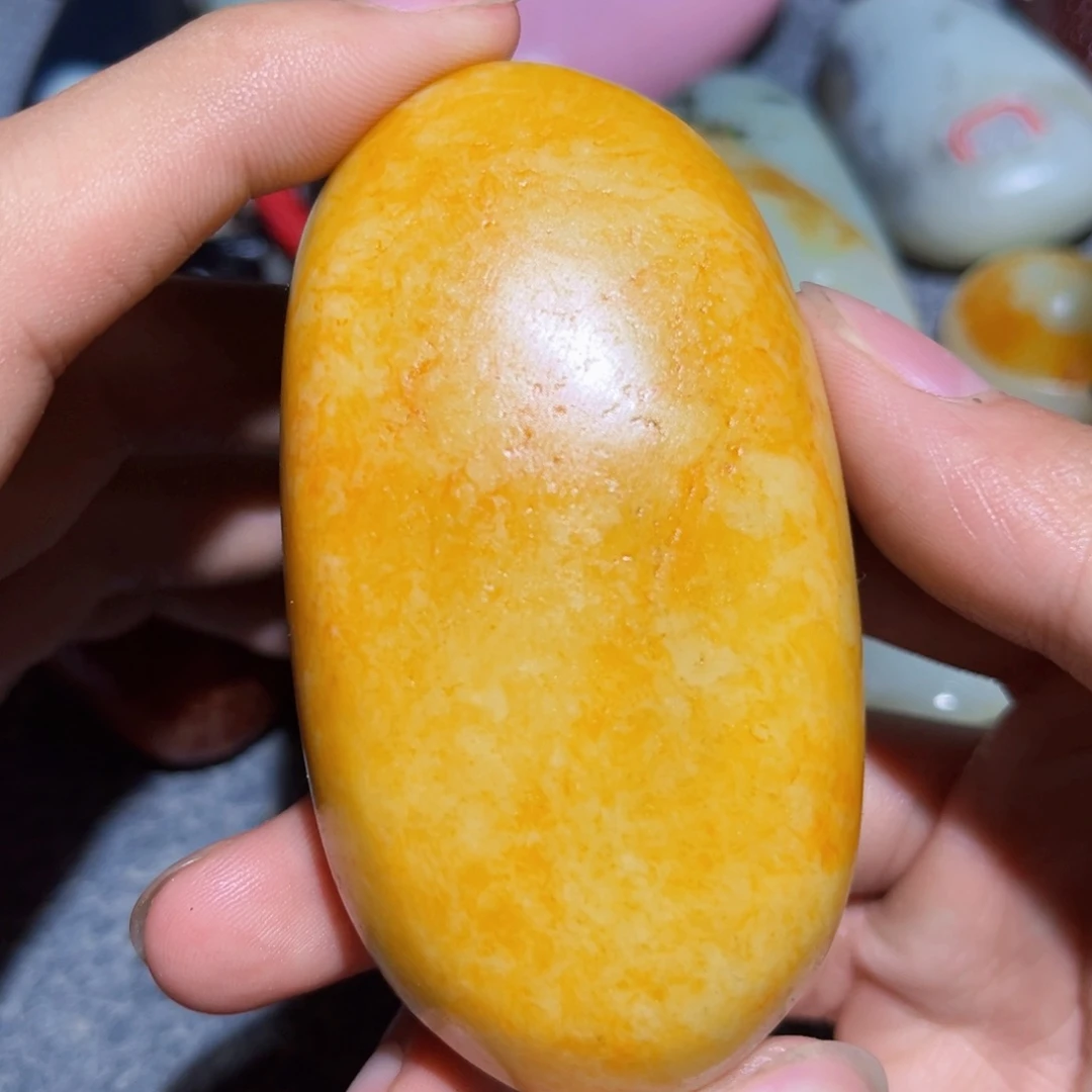 和田玉未镶嵌珠宝奇石