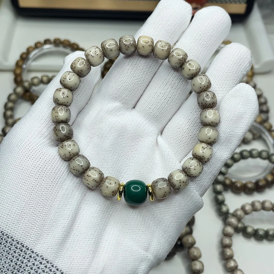 手串星月菩提9mm 冰糖大通体细星