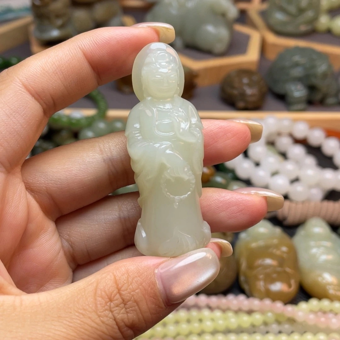 颈饰未镶嵌和田玉