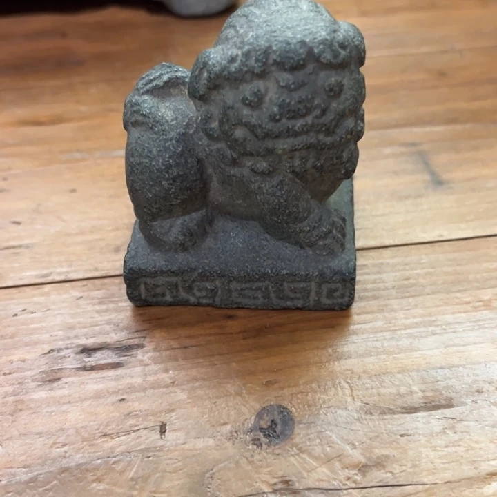 石材杰****备镇纸狮福建青石