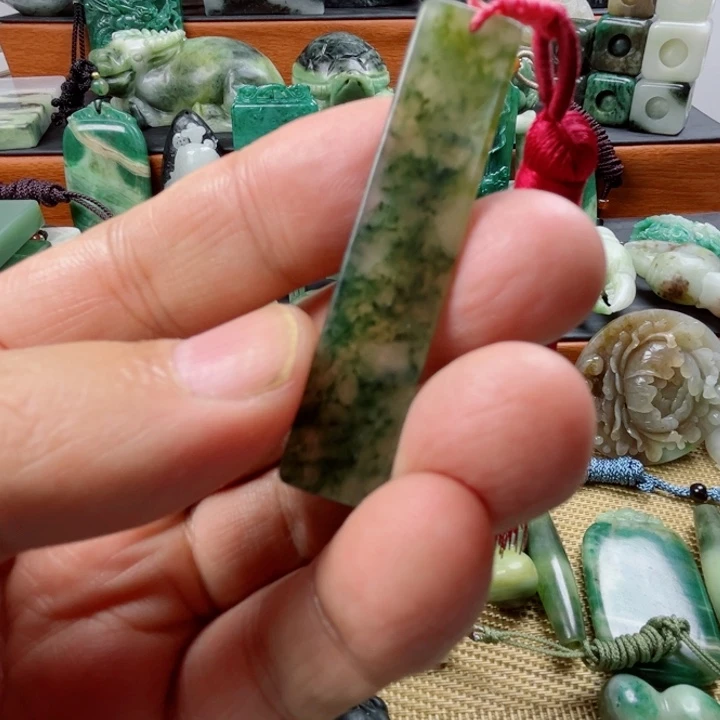 独山玉未镶嵌珠宝半成品