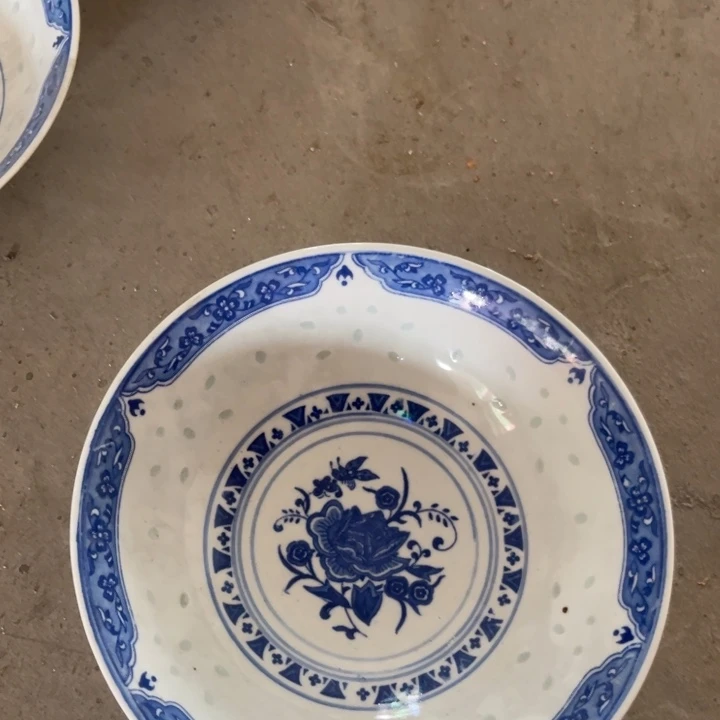 摆件怀旧瓷器，默认微瑕，介意勿拍