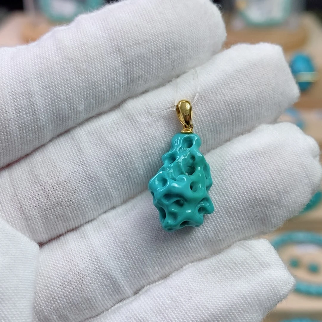 绿松石未镶嵌珠宝奇石