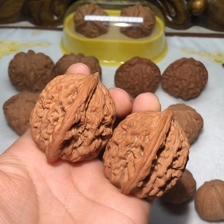 文玩核桃把件42麦虎