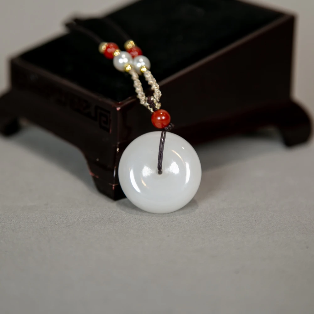 和田玉雕刻挂件ZY11574