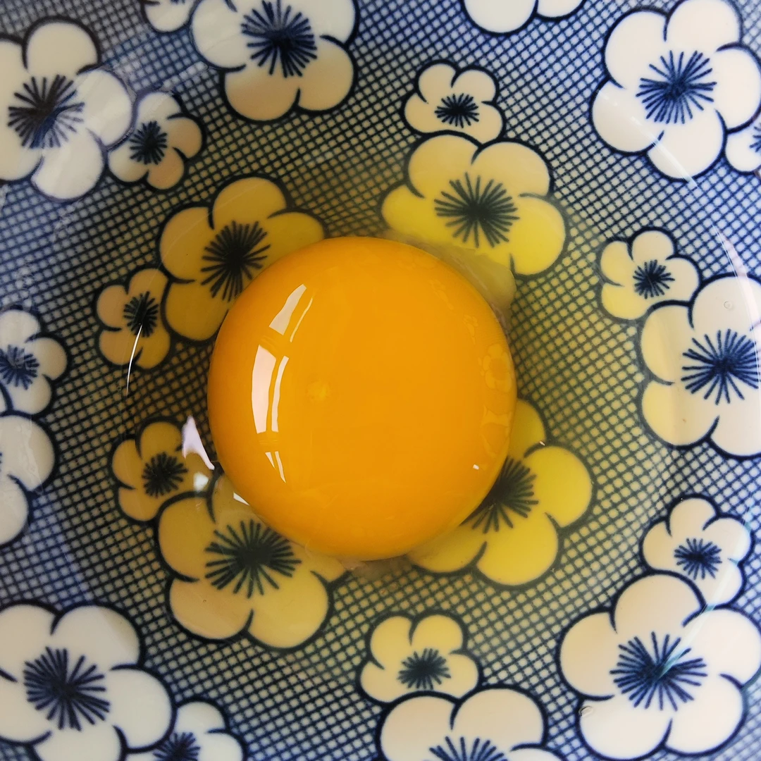 无饲料科技非转玉米无药青菜喂养干净纯正土鸡蛋