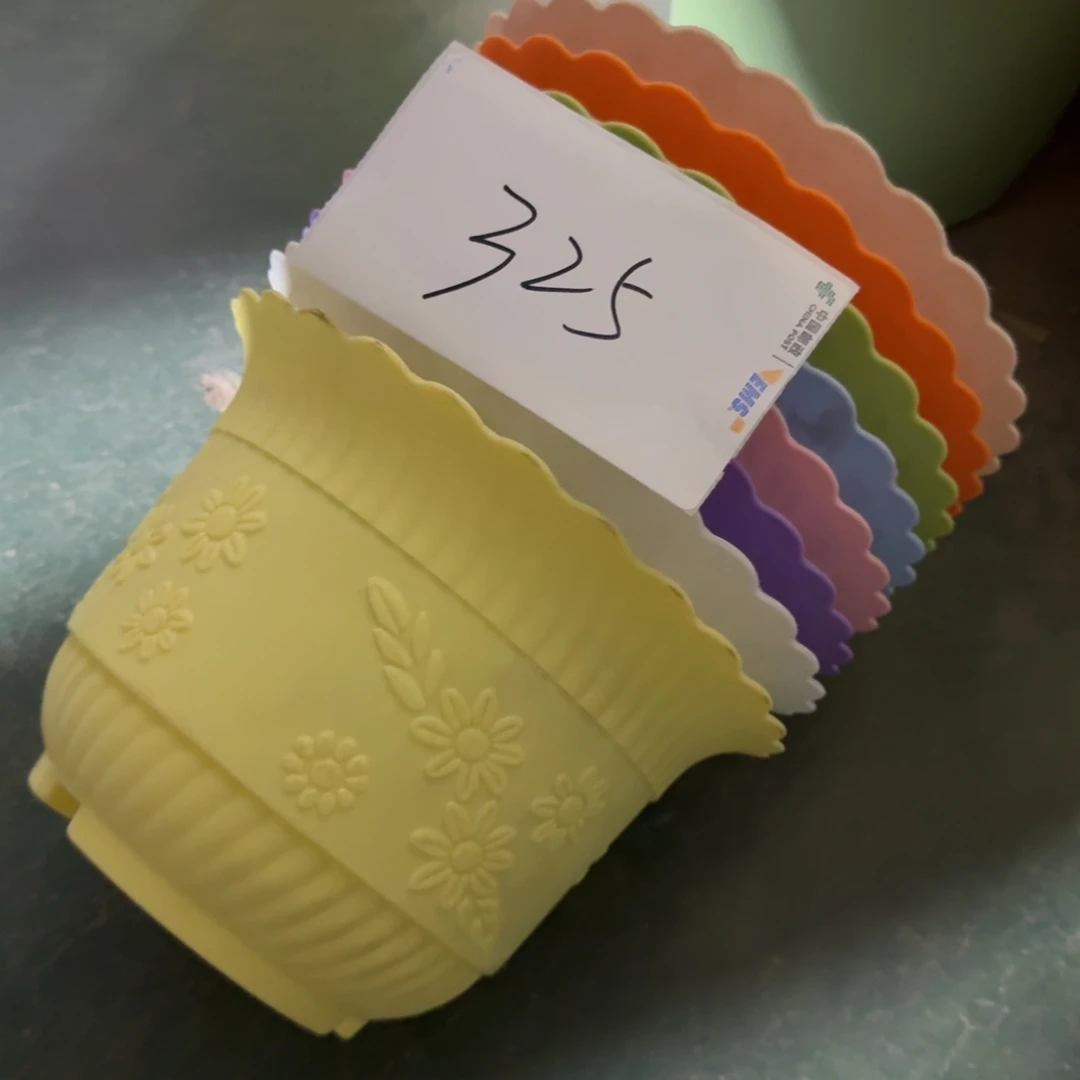 编号325口径22莲花盆浅色8个