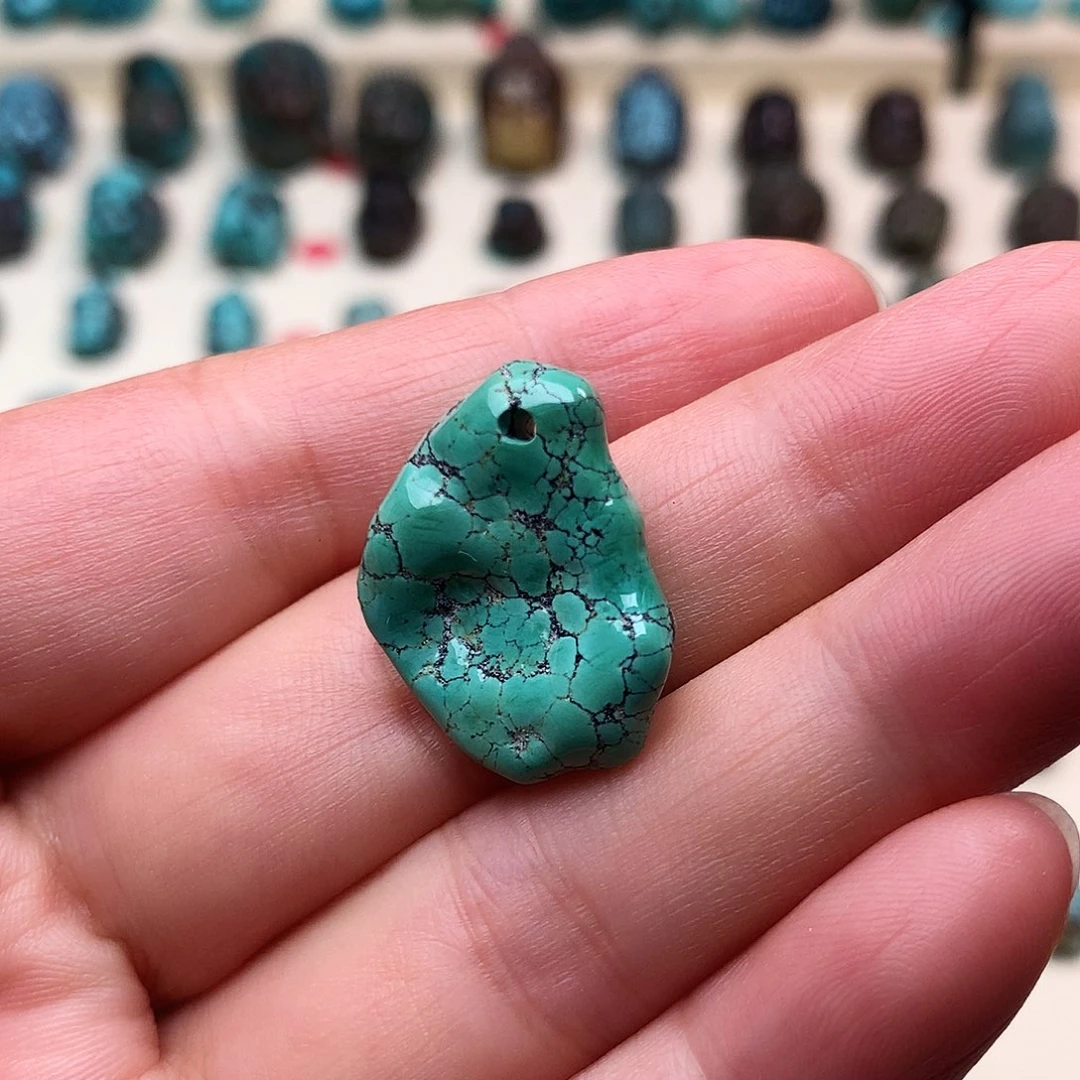 石材湖北原矿高瓷饰品