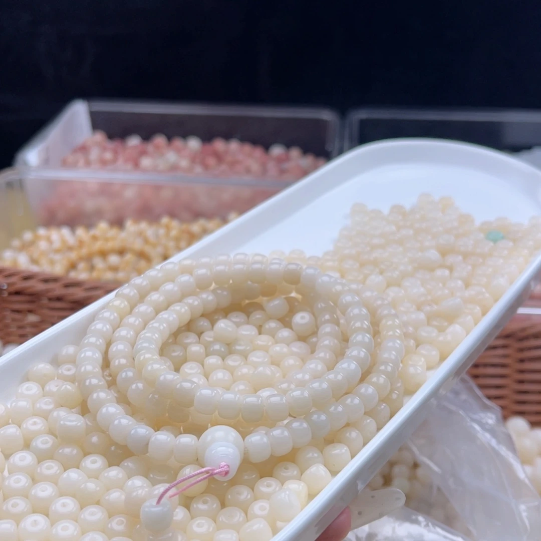 白玉菩提吊坠q7mm/100+10颗玉化白桶