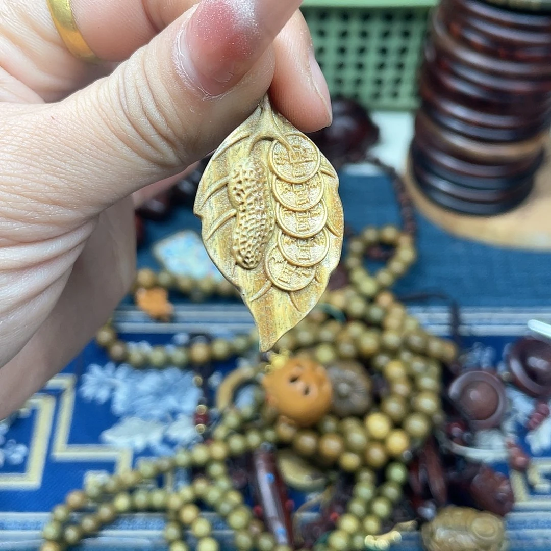 维腊木（绿檀）无事牌