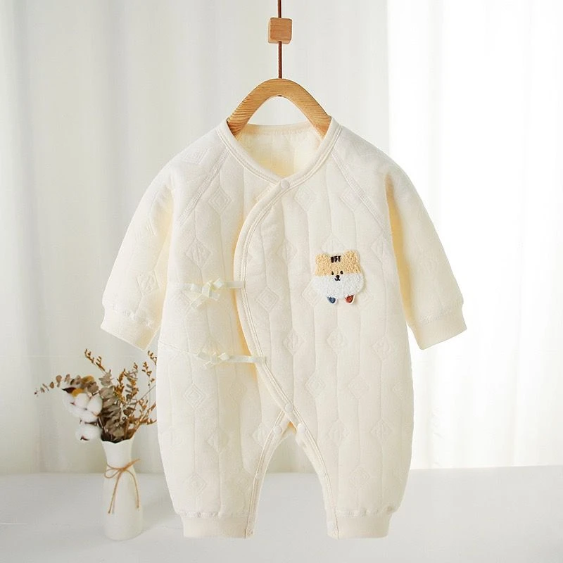 新生儿连体衣秋冬三层保暖夹棉婴儿哈衣初生宝宝爬服纯棉蝴蝶衣秋