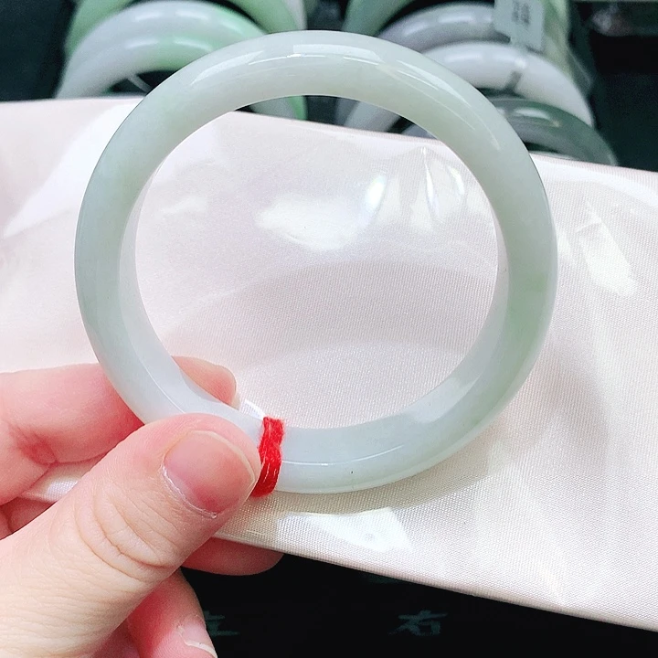 翡翠未镶嵌手镯0365