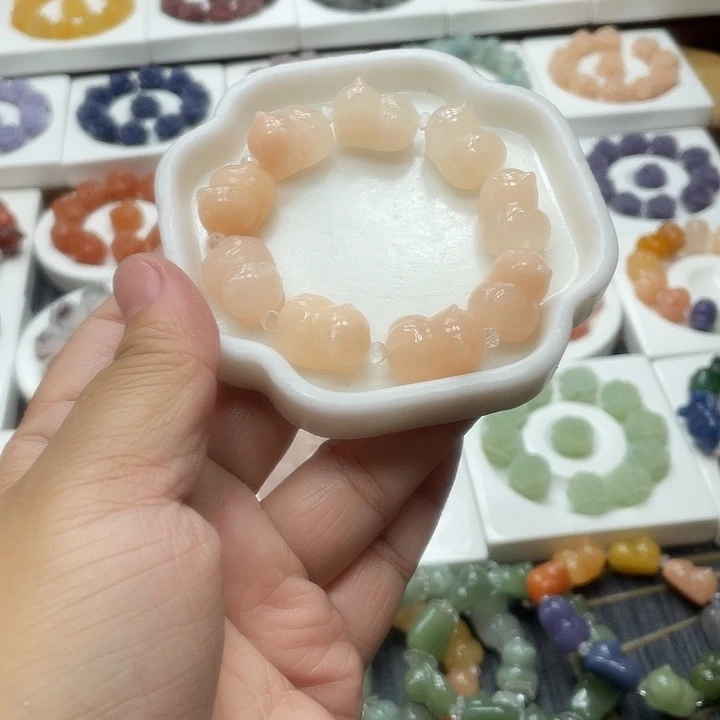 石英质玉（非洲翠）合金手串